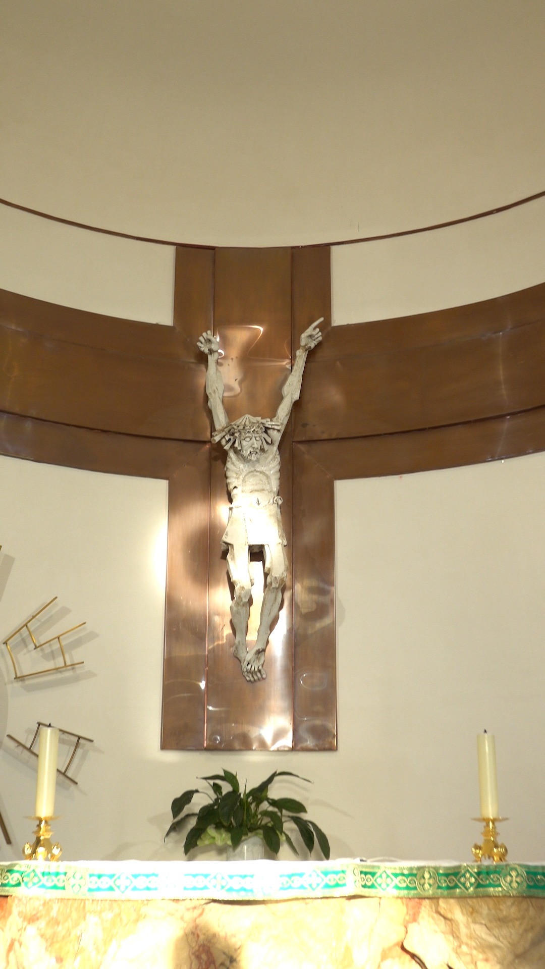 Realizzazione crocifisso ✨
‣ Abbiamo realizzato per la chiesa di Salina